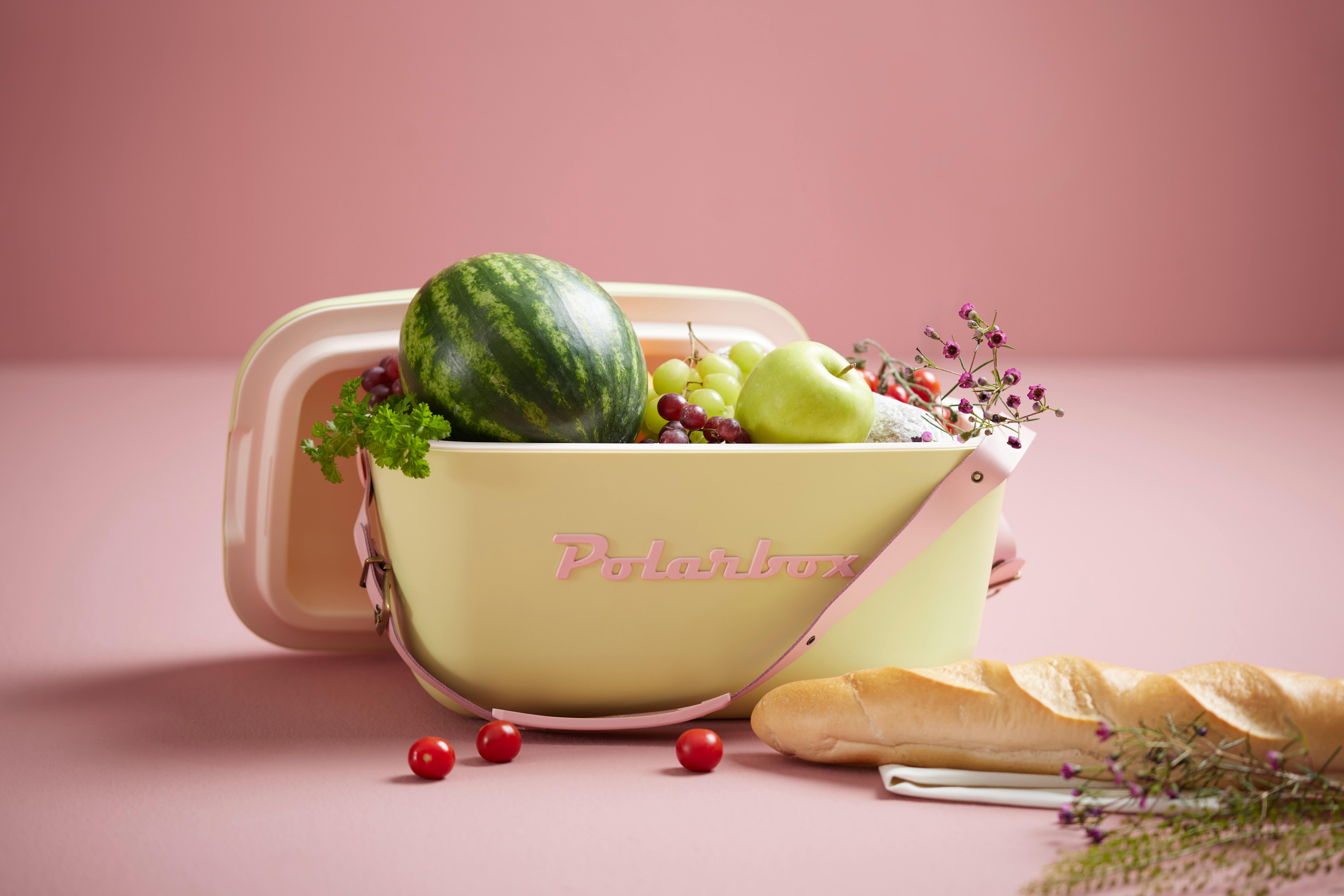 Stylische Kühlboxen in verschiedenen Farben günstig kaufen bei mömax.