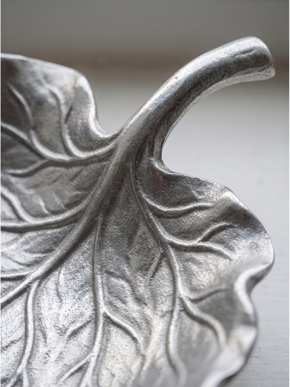 DEKOSCHALE SUBIACO, Aluminium, handgefertigt, Silber, 67 x 27 x 11 cm - Silberfarben, Metall (11cm) - KADIMA DESIGN