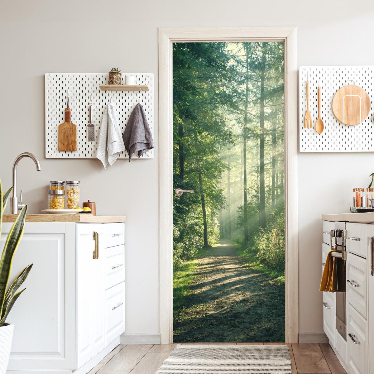TÜRAUFKLEBER Wald - Weg - Sonne - Bäume - Grün - Natur 80x215 cm - Türtapete - Waldgrün, Kunststoff (80/0.1cm) - MuchoWow