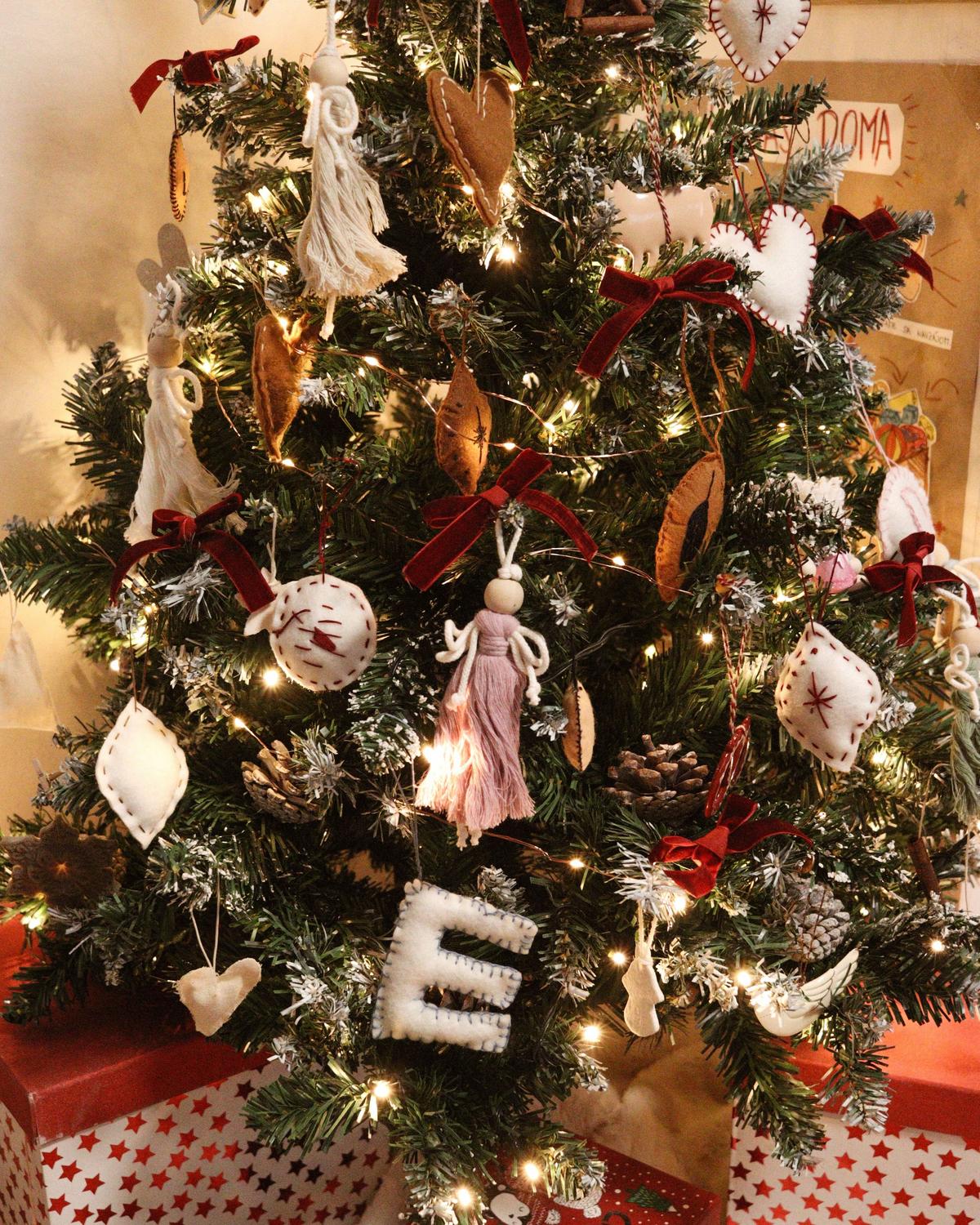 WEIHNACHTSBAUM 120 cm Grün Palomar - Grün, Kunststoff (120cm) - Beliani