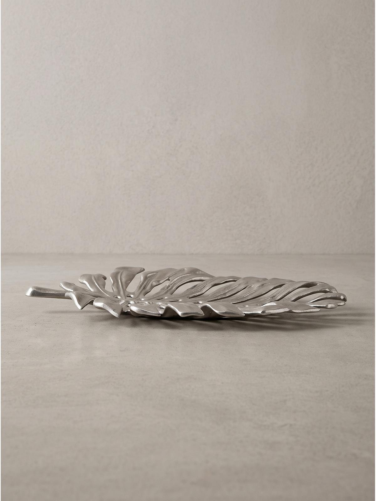 DEKOSCHALE MILNA, Aluminium, handgefertigt, Silber, 36 x 29 x 4 cm - Silberfarben, Metall (4cm) - KADIMA DESIGN