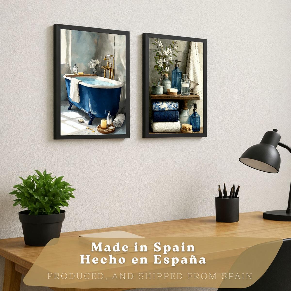 POSTER 2er-Set dekorative Badezimmer-Poster, moderne Wandbilder für Waschbecken, elegante Dekoration mit blauer Badewanne und Accessoires Rahmenlos A4 - Klar, Papier (29.7/21/3cm) - Nacnic