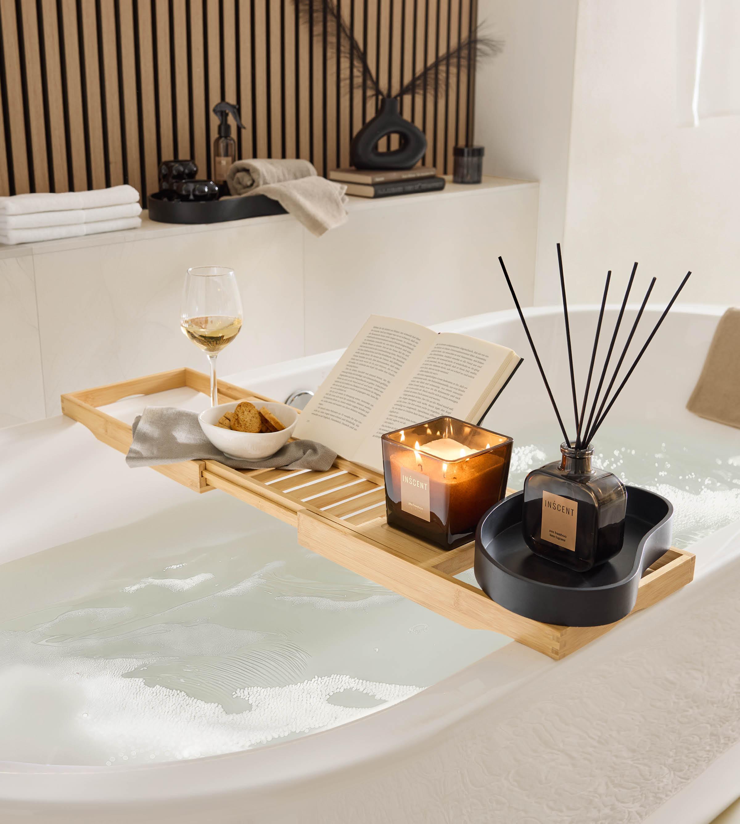 Badewannen-Ablage aus Holz, Weinglas, Buch, Kerze, Duftstäbchen