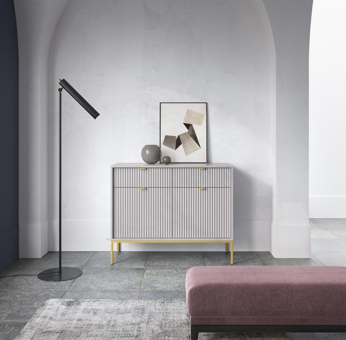 SIDEBOARD Eternas 2T 2S Grau 104/83/39 cm – goldene Füße, mit geriffelten Fronten - Goldfarben/Grau, Holzwerkstoff (104/83/39cm) - AX Living