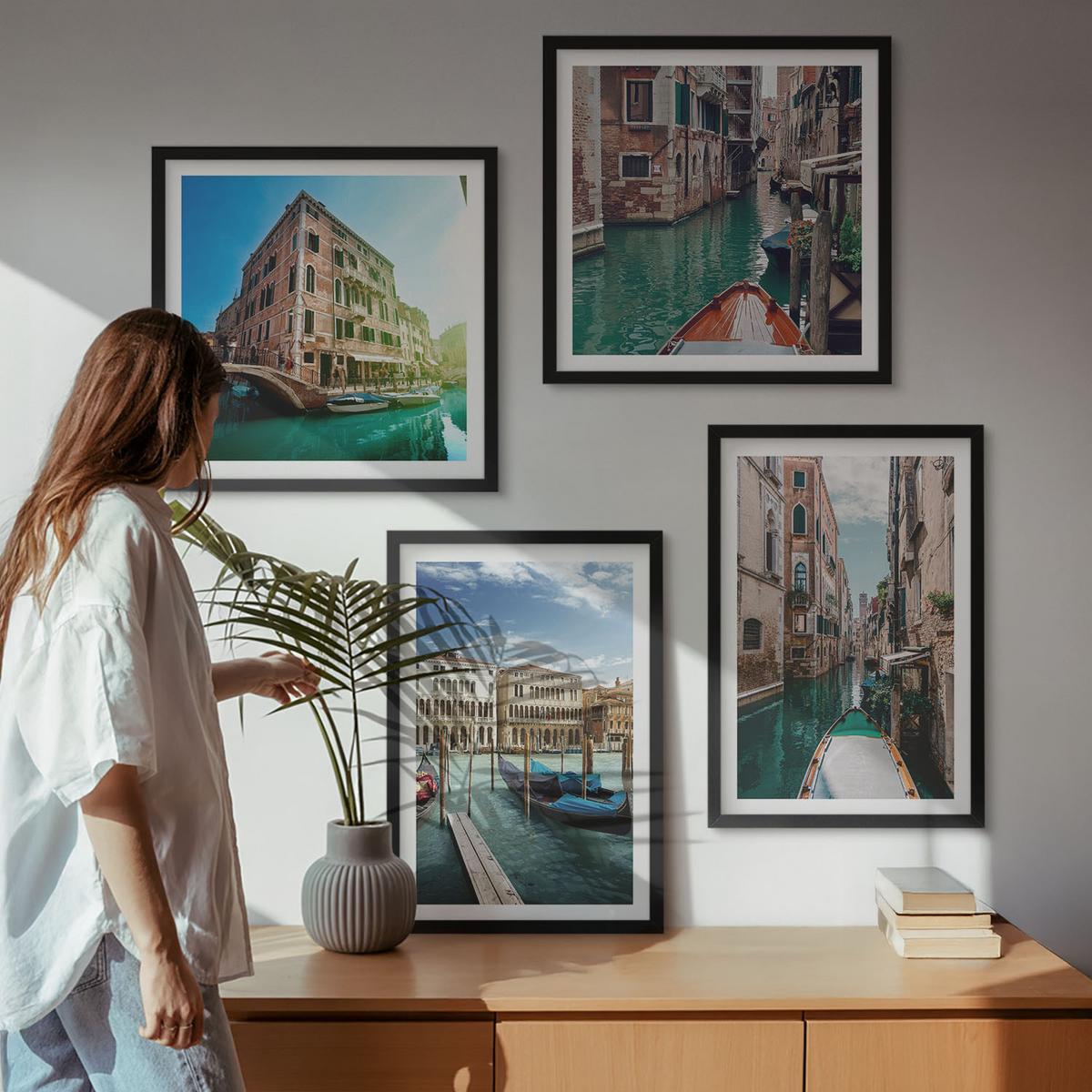 BILDER SET 4er Set - 50x50 cm & 40x60 cm Schwarzer Rahmen - Architektur der Kanäle von Venedig - Schwarz, Kunststoff (50/50cm) - TULUP