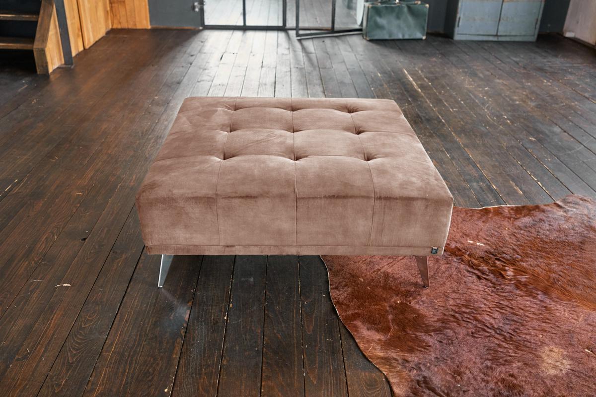 HOCKER WIOLO Taupe Velvet - Taupe/Silberfarben, Textil/Metall (110/42/110cm) - KAWOLA
