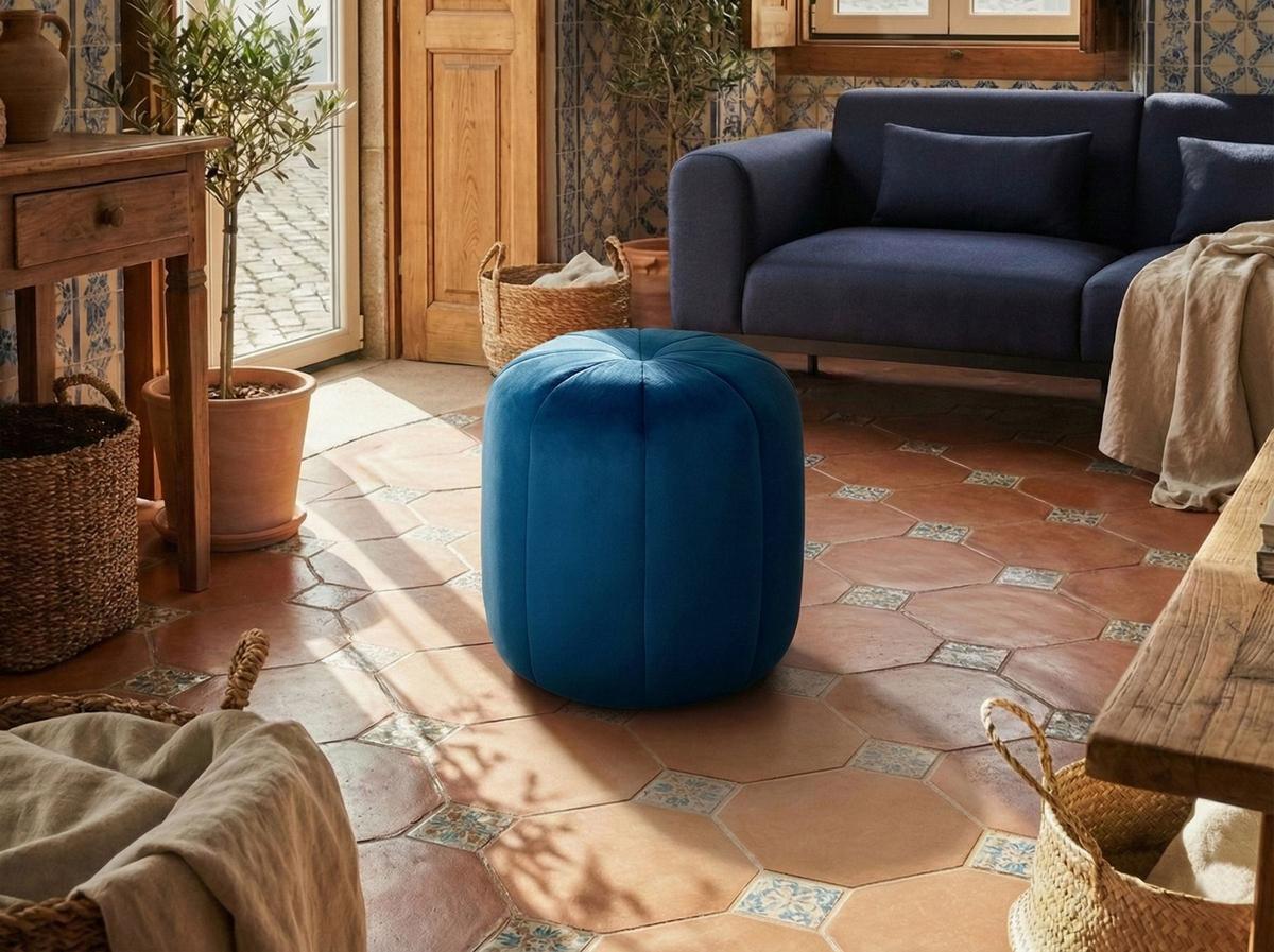 POUF Samtstoff Blau Selby - Blau, Textil (40/46/40cm) - Beliani