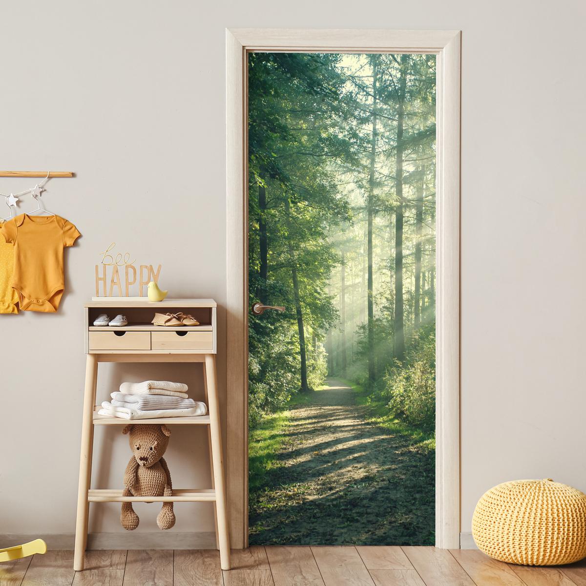 TÜRAUFKLEBER Wald - Weg - Sonne - Bäume - Grün - Natur 90x235 cm - Türtapete - Waldgrün, Kunststoff (90/0.1cm) - MuchoWow