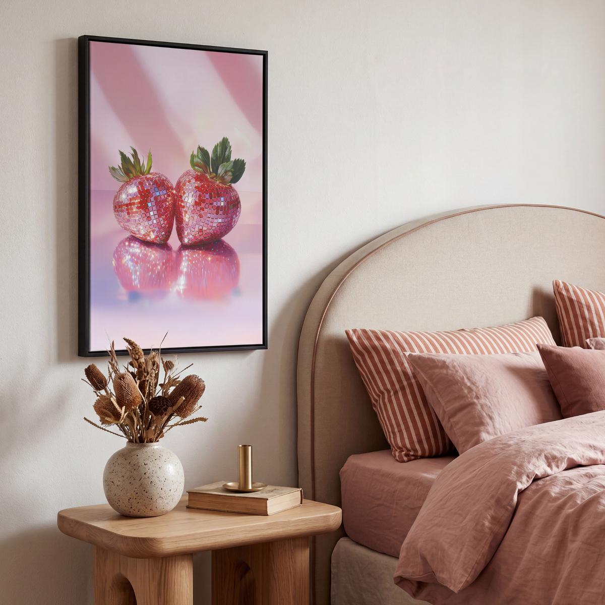 LEINWAND Bilder mit Rahmen - Disco - Obst - Glitzer - Erdbeere - 40x60 - Pink, Textil (40/60cm) - MuchoWow