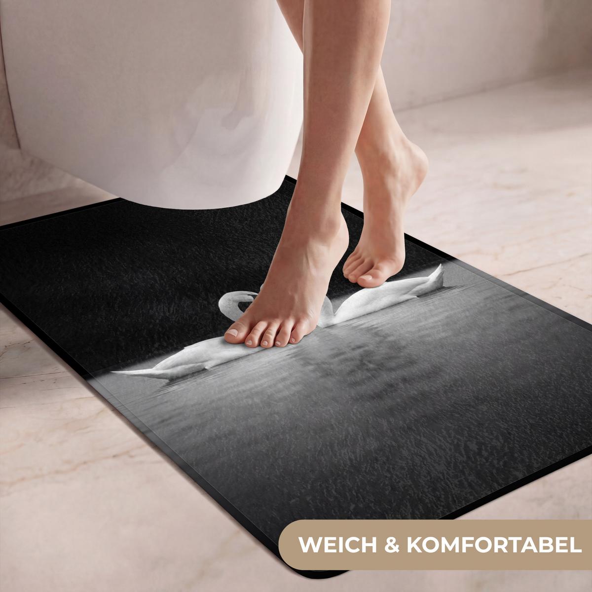 WC-VORLEGER Schwäne - Herz - Schwarz - Weiß Toilettenvorleger 60x90 cm - Schwarz, Textil (60/1cm) - OnlyWow