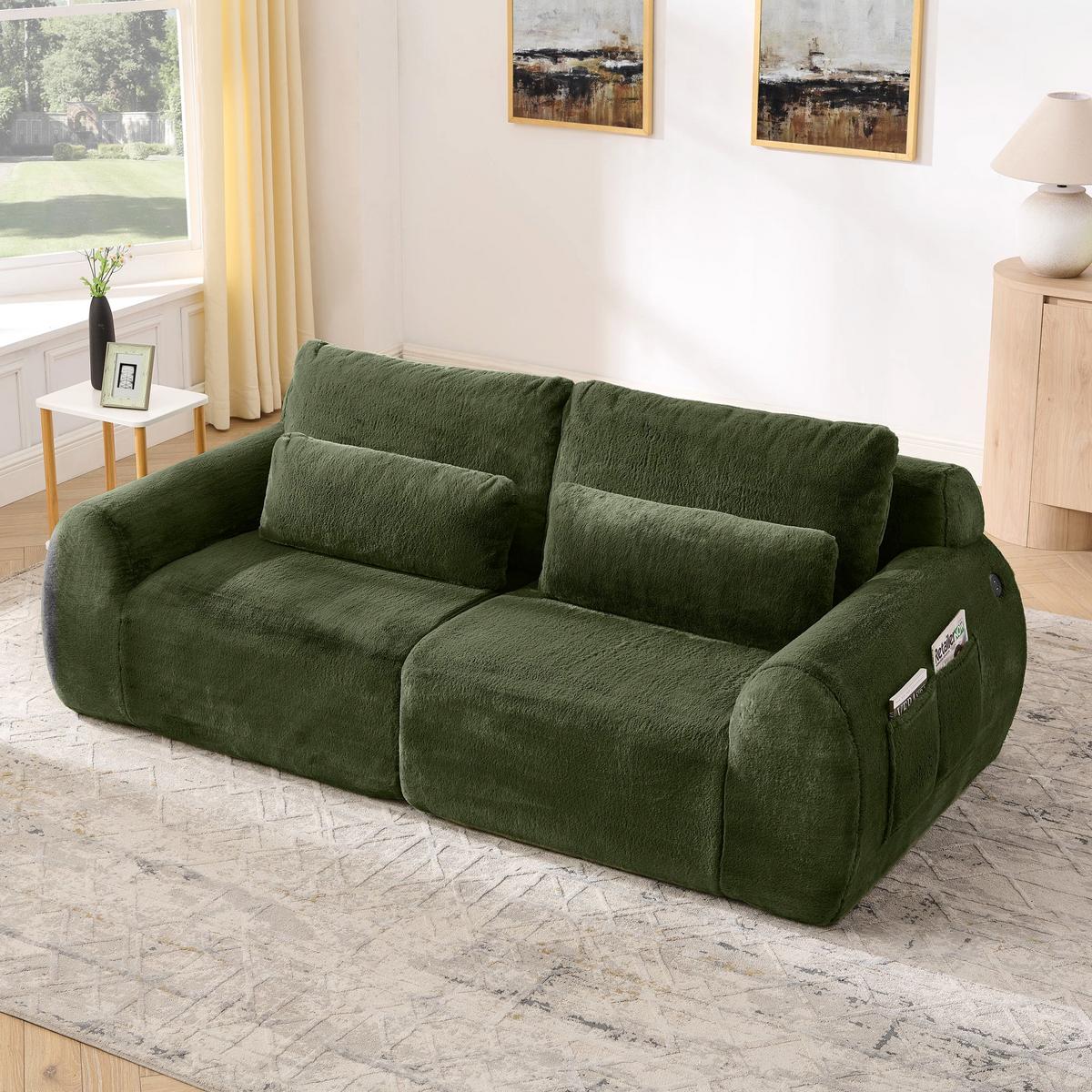 2-SITZER SOFA in Grün aus Kunstfell mit USB-Anschluss & Magazintasche - Grün, Textil (101/81/208cm) - Urban Meuble