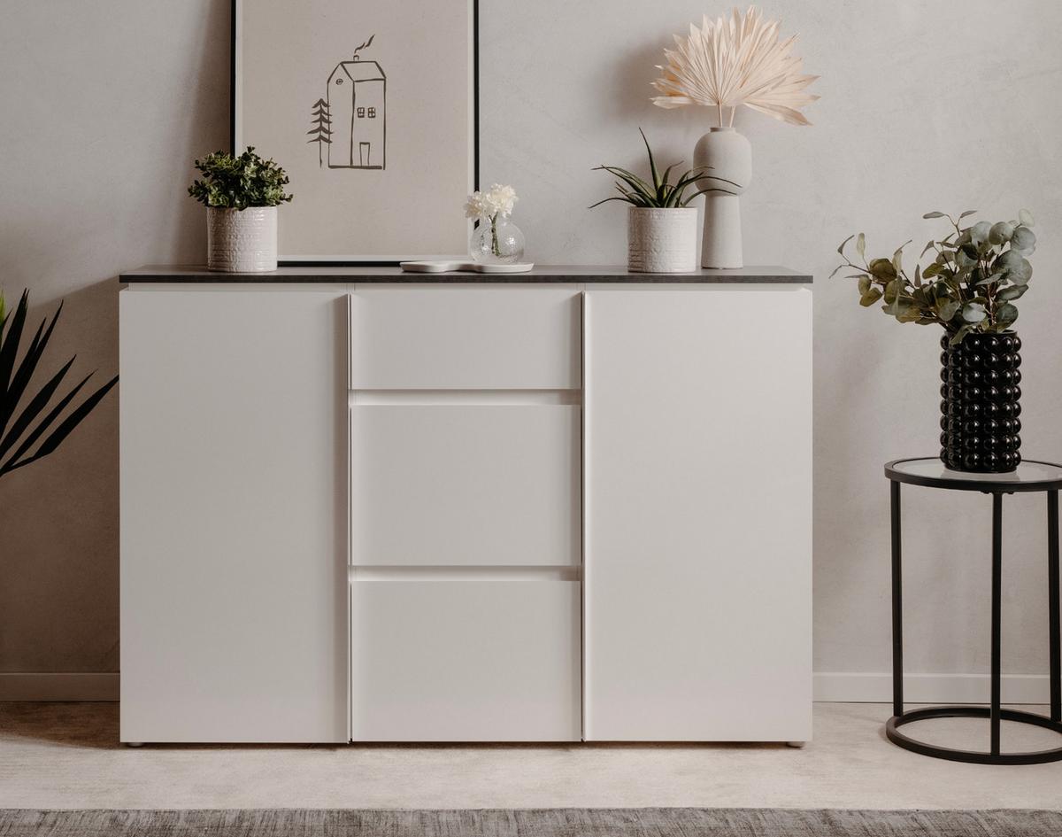 SIDEBOARD weiß Seidenglanz, grau 133 cm, Kommode mit viel Stauraum - Chromfarben/Silberfarben, Holzwerkstoff/Kunststoff (133/92/40cm) - Furn.Design