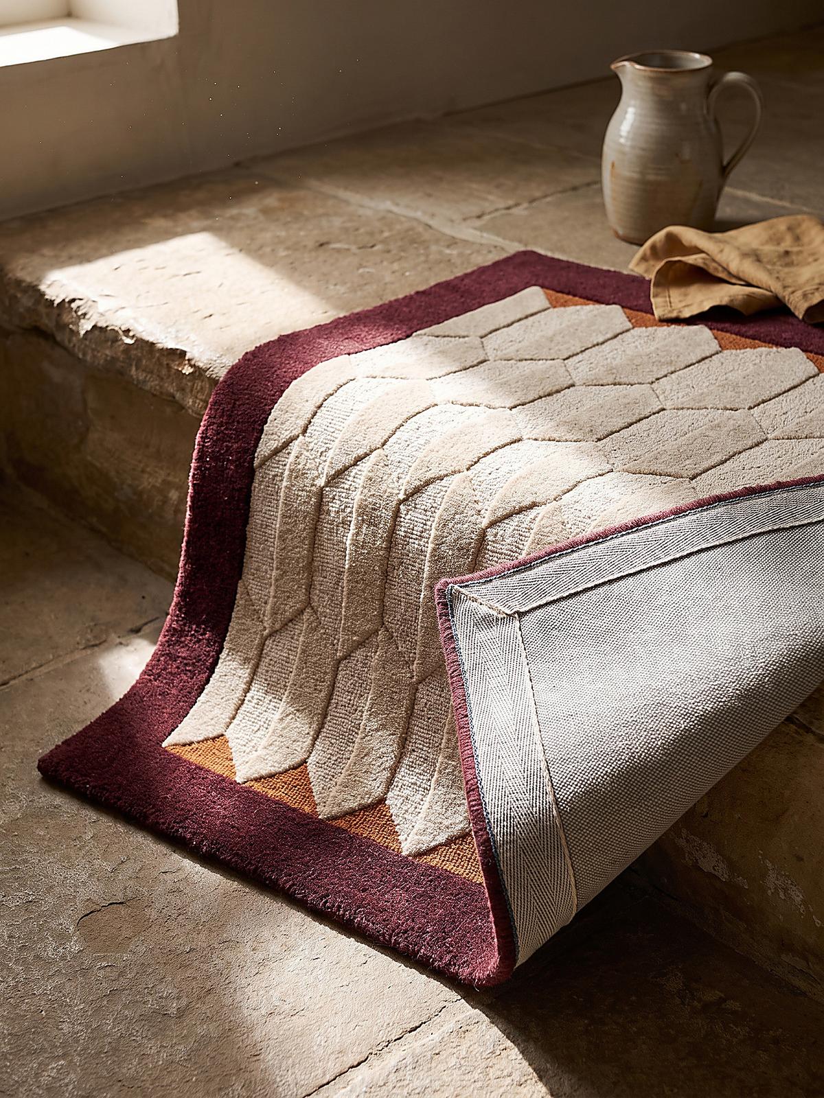 WOLLTEPPICH handgetuftet DARENT, Wabenmuster, Bordeauxrot, 200 x 290 cm - Rot, Textil (200/290cm) - KADIMA DESIGN