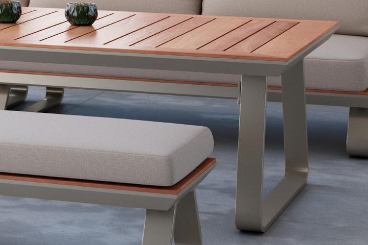 Loungetisch rechteckig Tischplatte Kunststoff Holzoptik Naturfarbe Gestell Füsse Aluminium pulverbeschichtet hellgrau U-Form