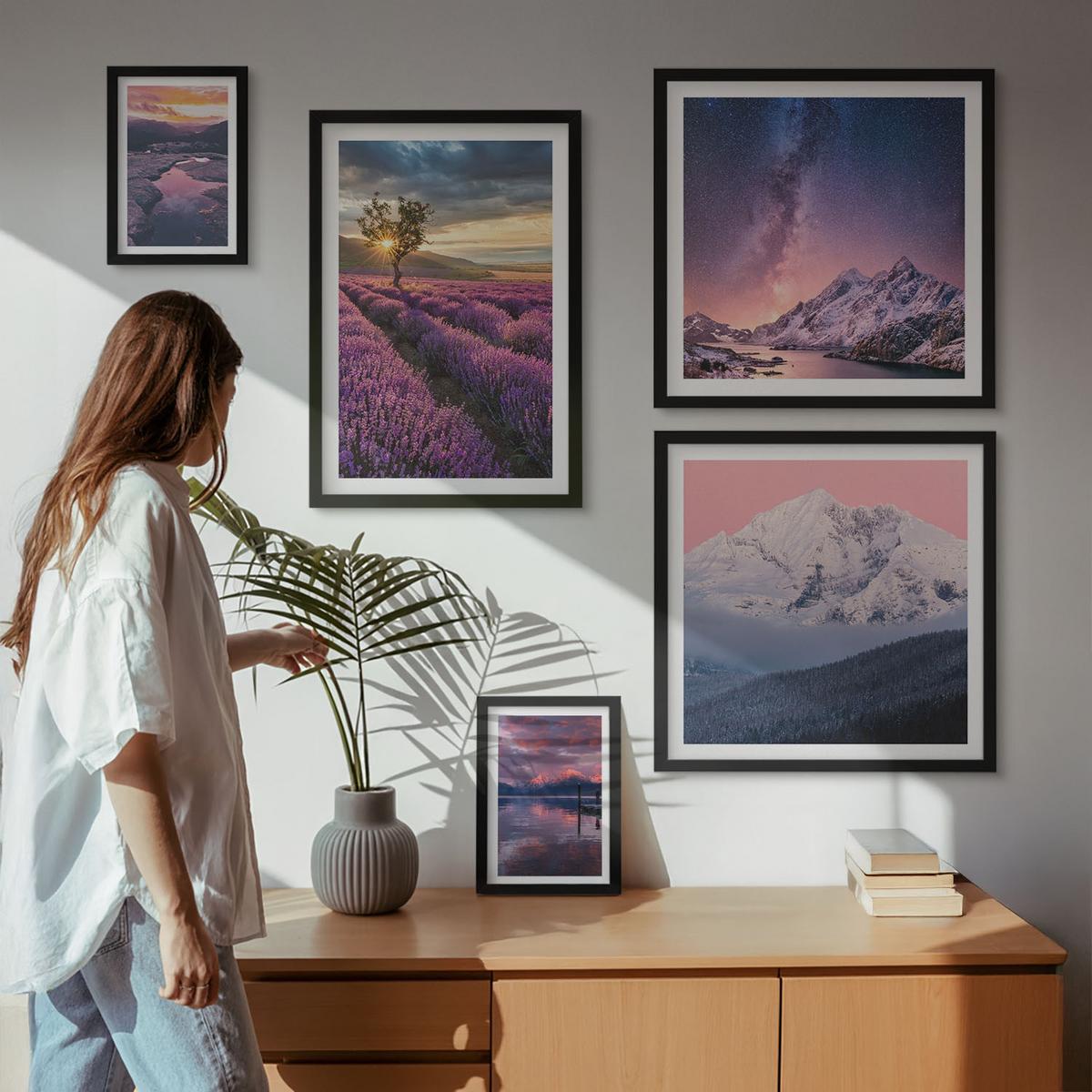 BILDER SET 5er Set - 50x50 cm & 20x30 cm & 40x60 cm Schwarzer Rahmen - Nachtstädte mit Neonlichtern - Schwarz, Kunststoff (40/60cm) - TULUP