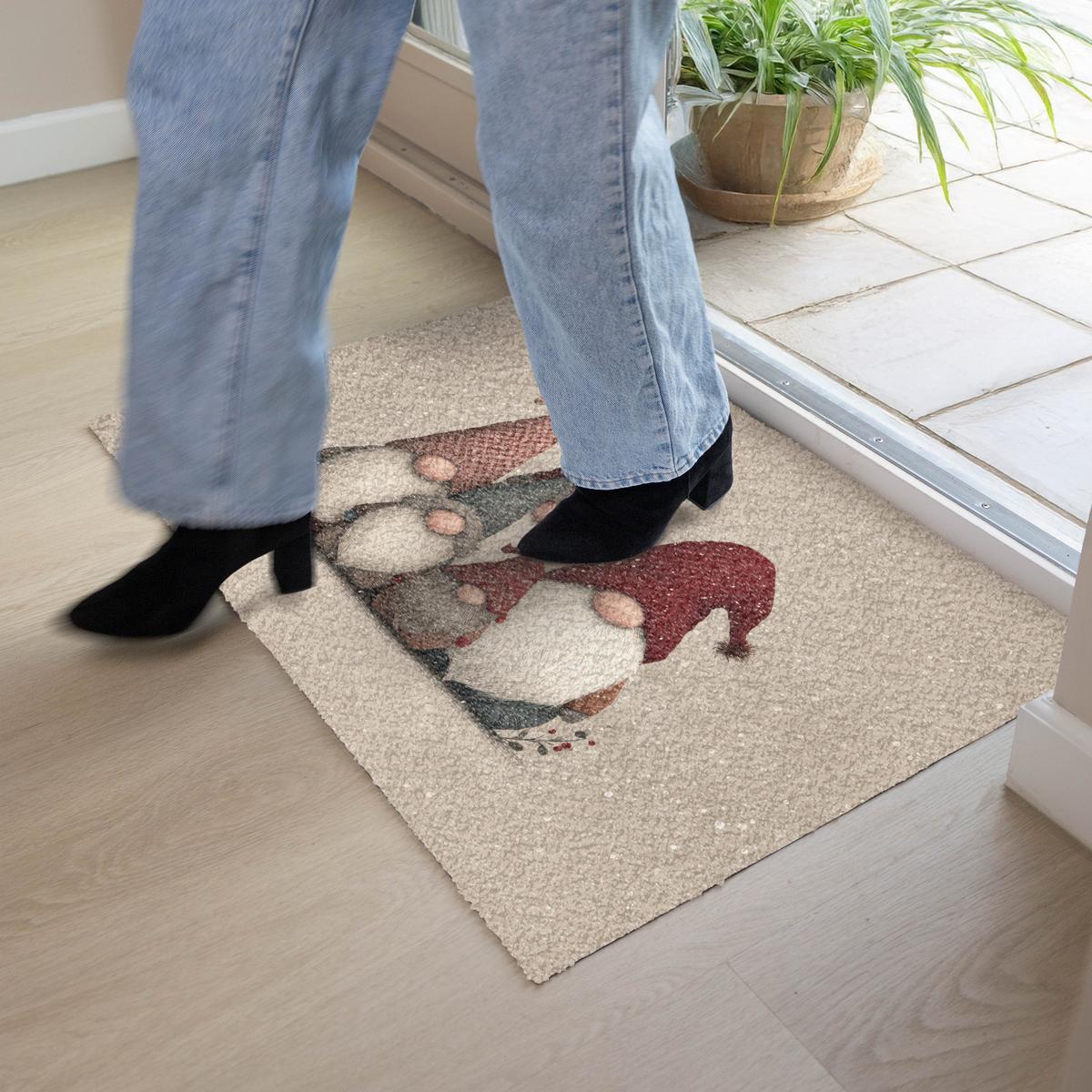 FUSSMATTE Wichtel - Weihnachten - Schnee - Zipfelmützen Türmatte 90x60 cm - Beige, Kunststoff (90/0.4cm) - MuchoWow
