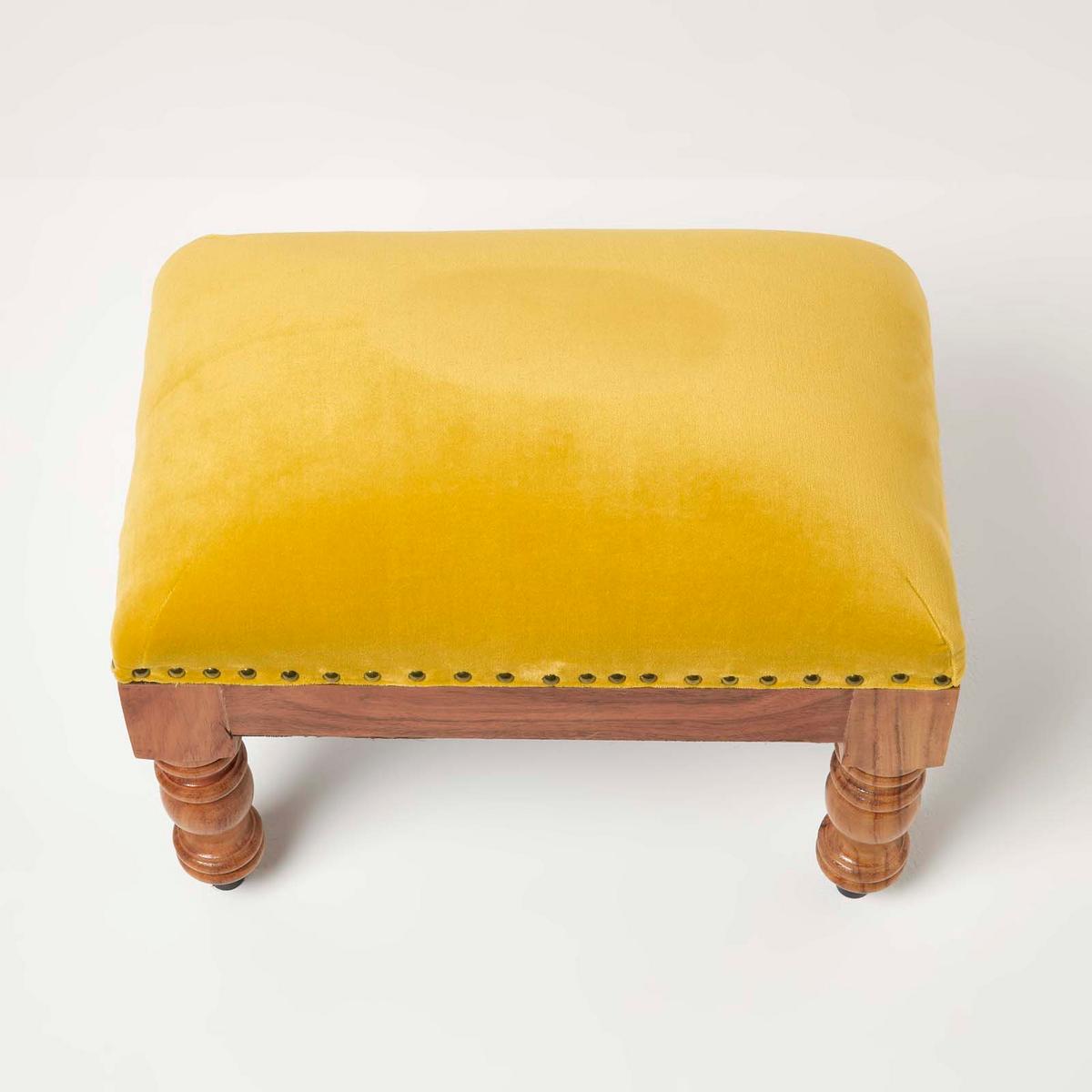 SAMT-HOCKER Mable, senfgelb mit Holzbeinen, 50/30/40 cm - Currygelb, Textil (30/40/50cm) - Homescapes