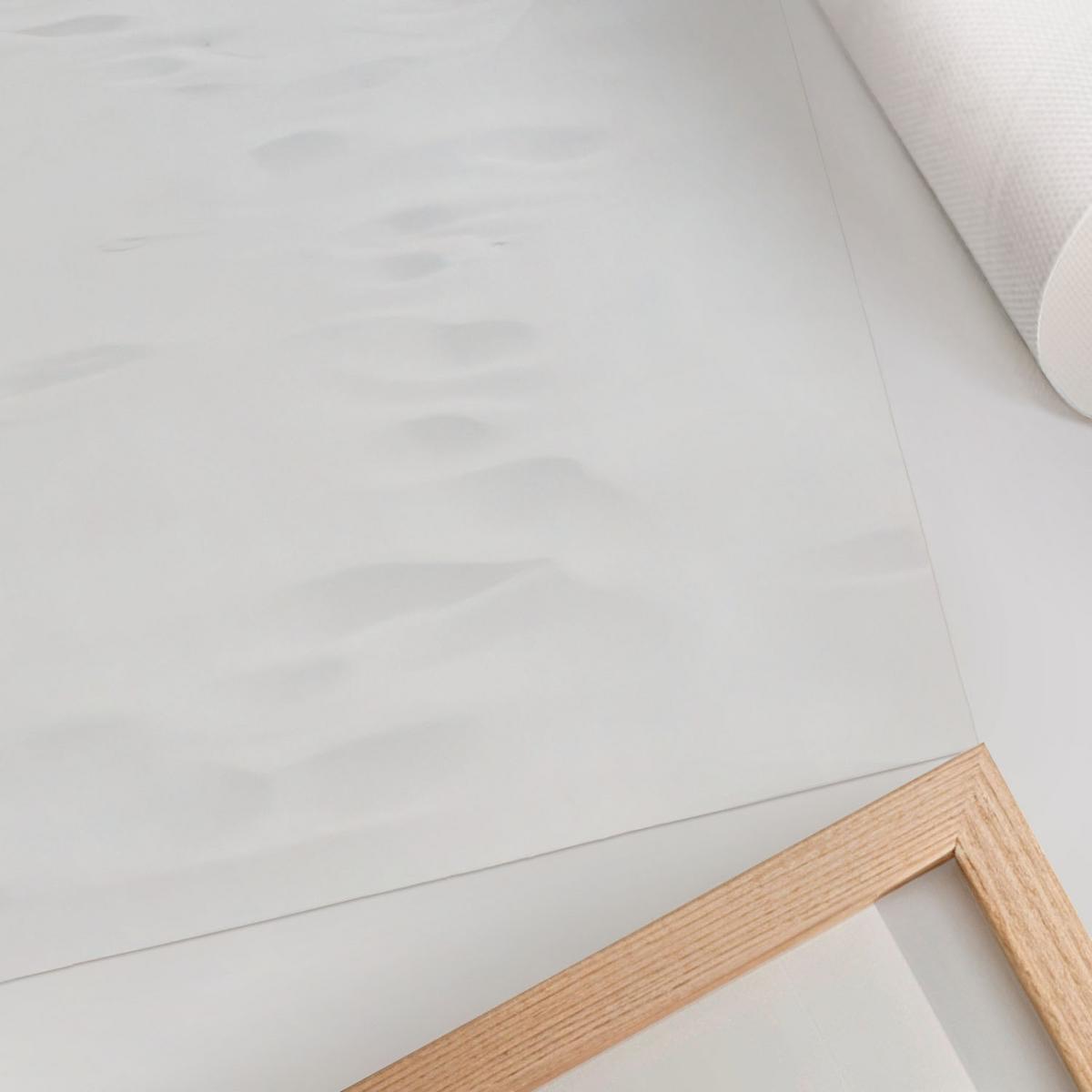 POSTER - 42x59 cm - Soft Structure - Mann im Sand - Weiß, Textil (42/59/0.1cm) - TULUP