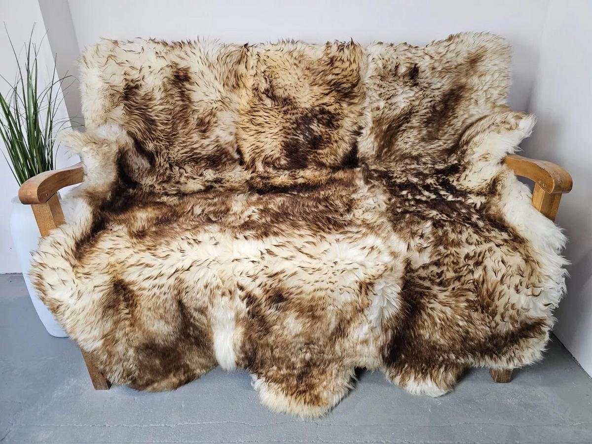 TEPPICH Schaffell-Decke 6-teilig Naturweiß/Naturbraun 190/160 cm - Braun/Weiß, Fell (160/190cm) - Provellus