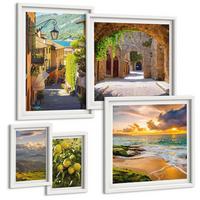 BILDER SET 5er Set - 50x50 cm & 20x30 cm & 40x60 cm Weißer Rahmen - Malerische Straßen am Meer, Strand - Weiß, Kunststoff (40/60cm) - TULUP