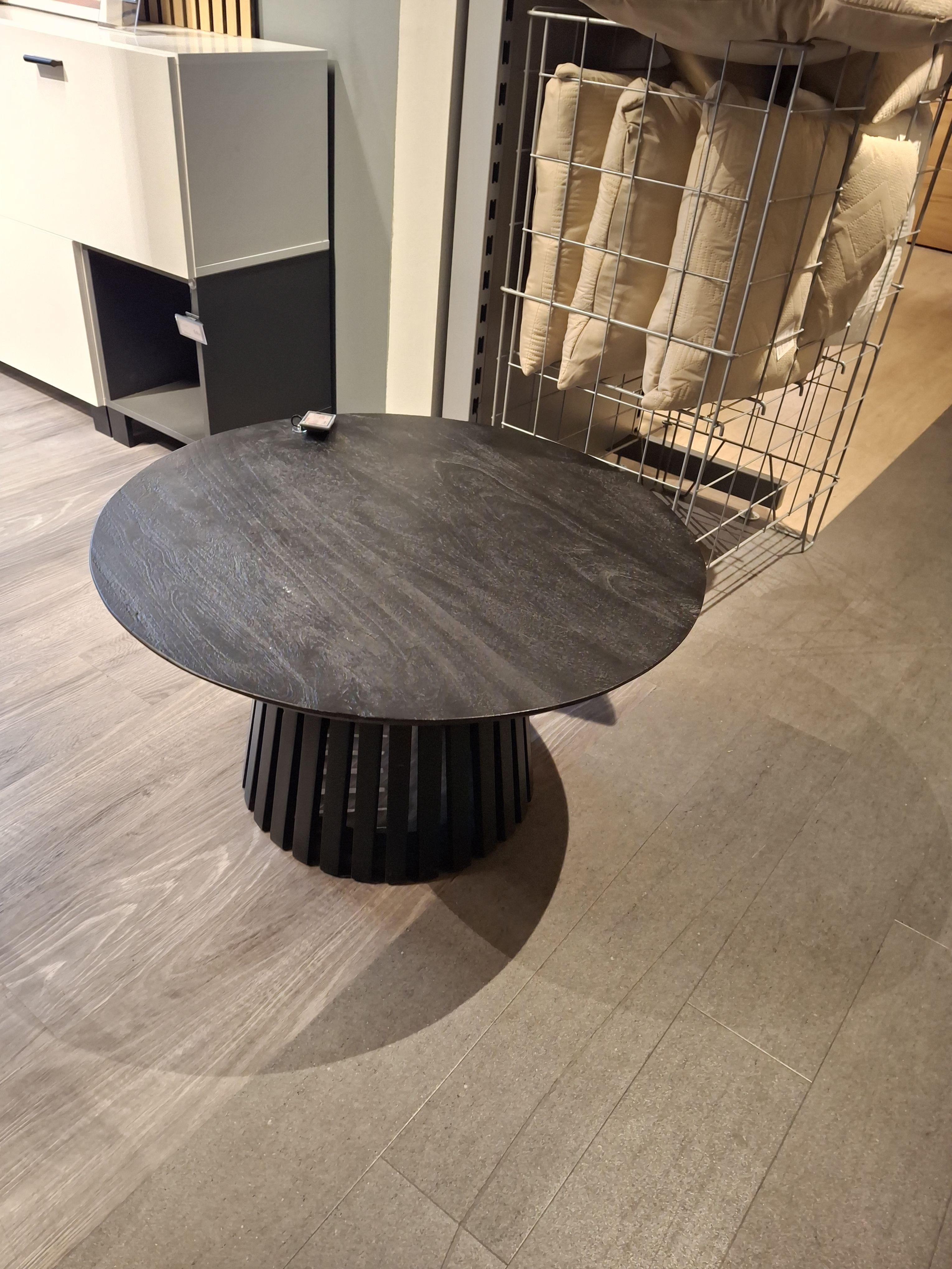 KLUBSKA MIZA MORALES