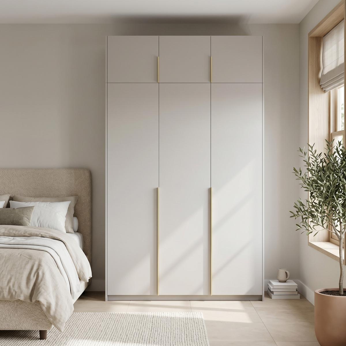 DREHTÜRENSCHRANK AMARA 148/250/58cm 3-türig Kaschmir - Kaschmir/Goldfarben, Holzwerkstoff (148/250/58cm) - MASSENO