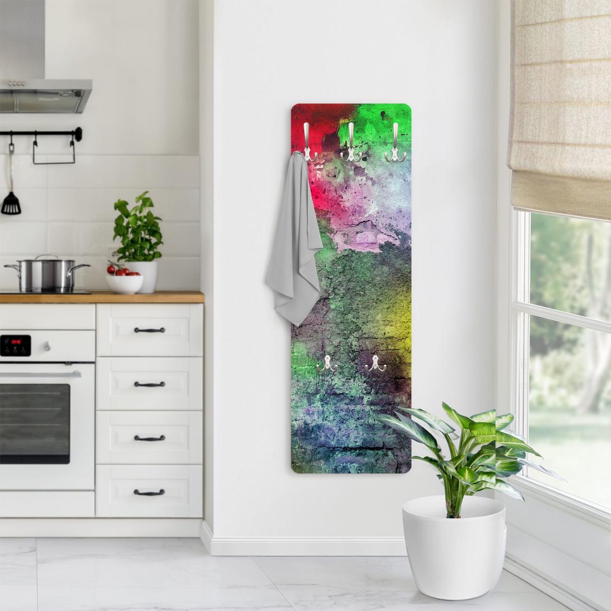 WANDGARDEROBE - Bunte besprühte alte Wand aus Backstein 34/105 cm - Multicolor, Holzwerkstoff (34/105/1.6cm) - Bilderwelten