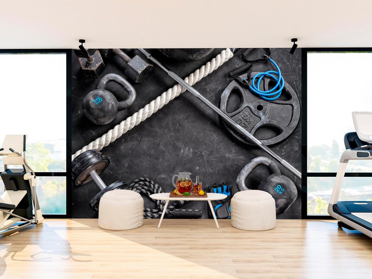 FOTOTAPETE für Fitnessstudio Sportgeräte zum Trainieren Kettlebells Hanteln 150x105 - Blau/Creme, Papier (150/105cm) - Muralo
