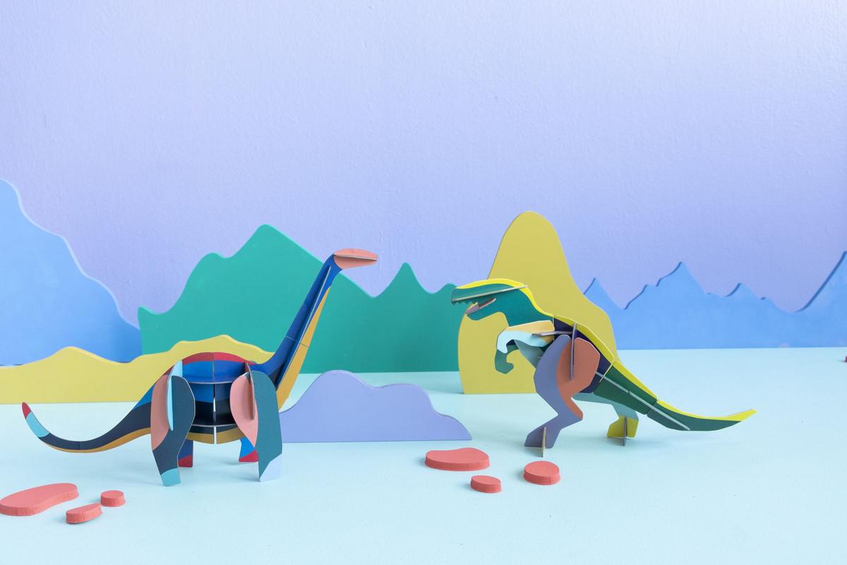 DEKOFIGUR Riesen-Dino 8/25 cm - Multicolor, Wellpappe (8/25/48cm) - Studio Roof
