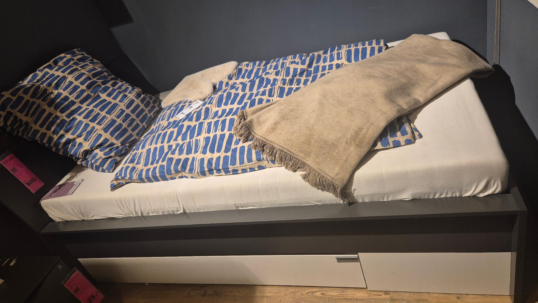 Unit Bett