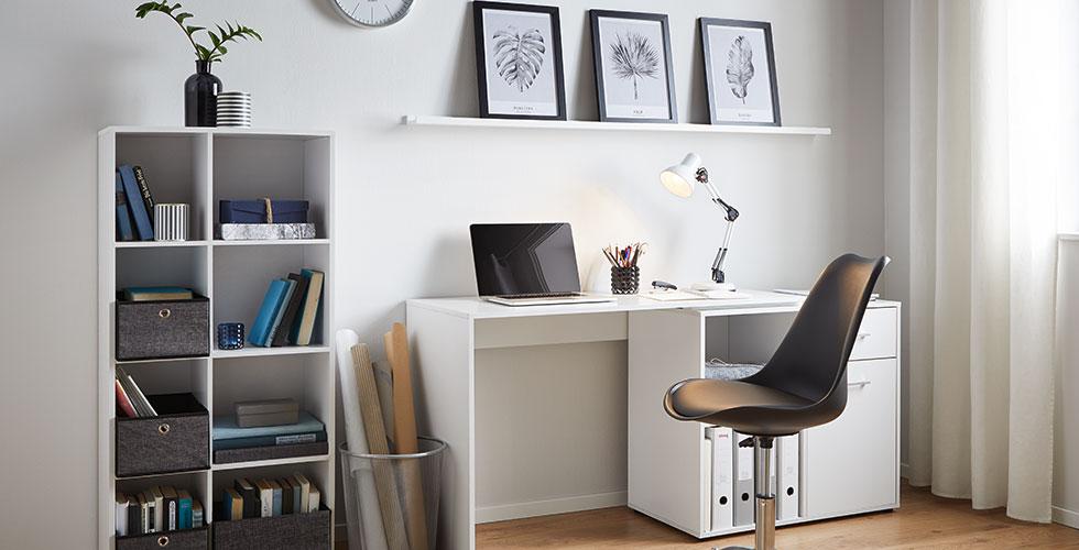 Höhenverstellbare Schreibtischlampe im Edelstahl-Look günstig bestellen bei mömax.