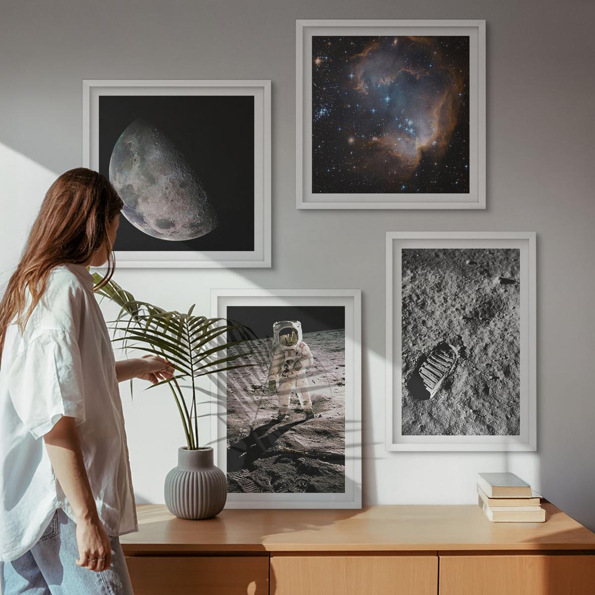 BILDER SET 4er Set - 50x50 cm & 40x60 cm Weißer Rahmen - Astronautenfoto vom Mond - Weiß, Kunststoff (50/50cm) - TULUP