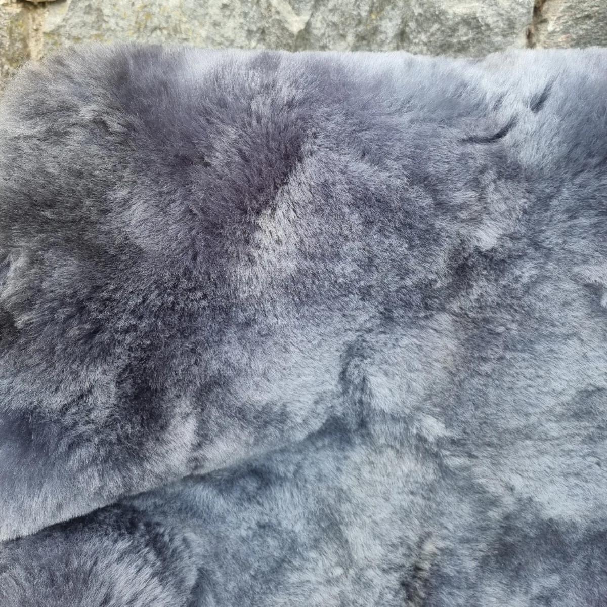 SCHAFFELL Premium Merino Lammfell Silber Grau geschoren ca. 105 cm - Silberfarben/Grau, Fell (55/105cm) - Provellus