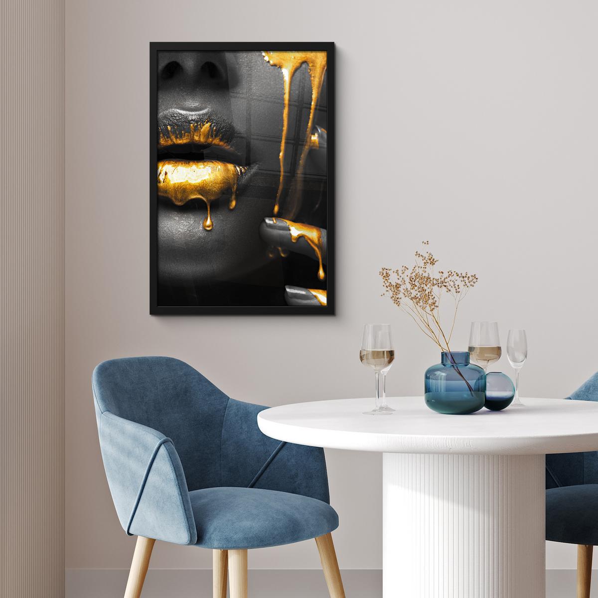 POSTER MIT RAHMENGERAHMTES BILD Frau - Schwarz - Gold - Gesicht - Lippen Bilder mit Rahmen 40x60 cm - Goldfarben, Papier (40/60cm) - MuchoWow