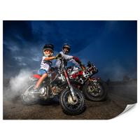 FOTOTAPETE für Schlafzimmer Vater Sohn Motorräder Action 300x210 - Rot/Schwarz, Papier (300/210cm) - Muralo