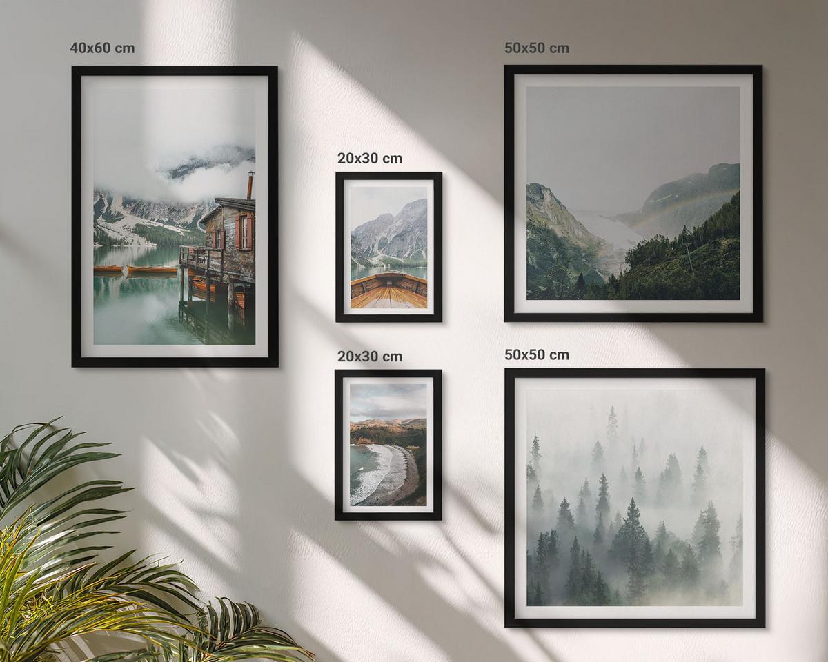 BILDER SET 5er Set - 50x50 cm & 20x30 cm & 40x60 cm Schwarzer Rahmen - Berge, See, Boot, Nebel, Strand - Schwarz, Kunststoff (40/60cm) - TULUP