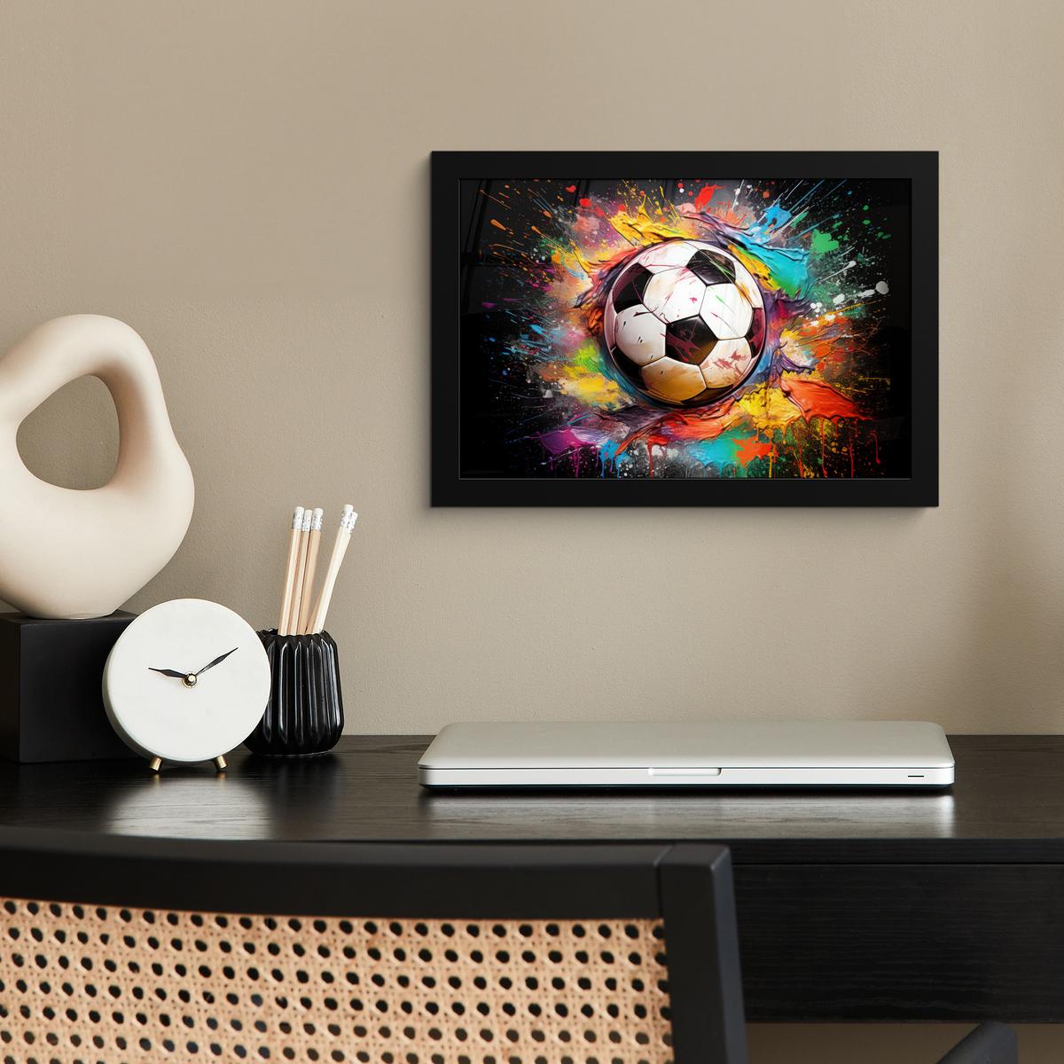POSTER MIT RAHMENGERAHMTES BILD Fußball - Farbe - Farben - Schwarz - Weiß 30x20 cm - Weiß, Papier (30/20cm) - MuchoWow