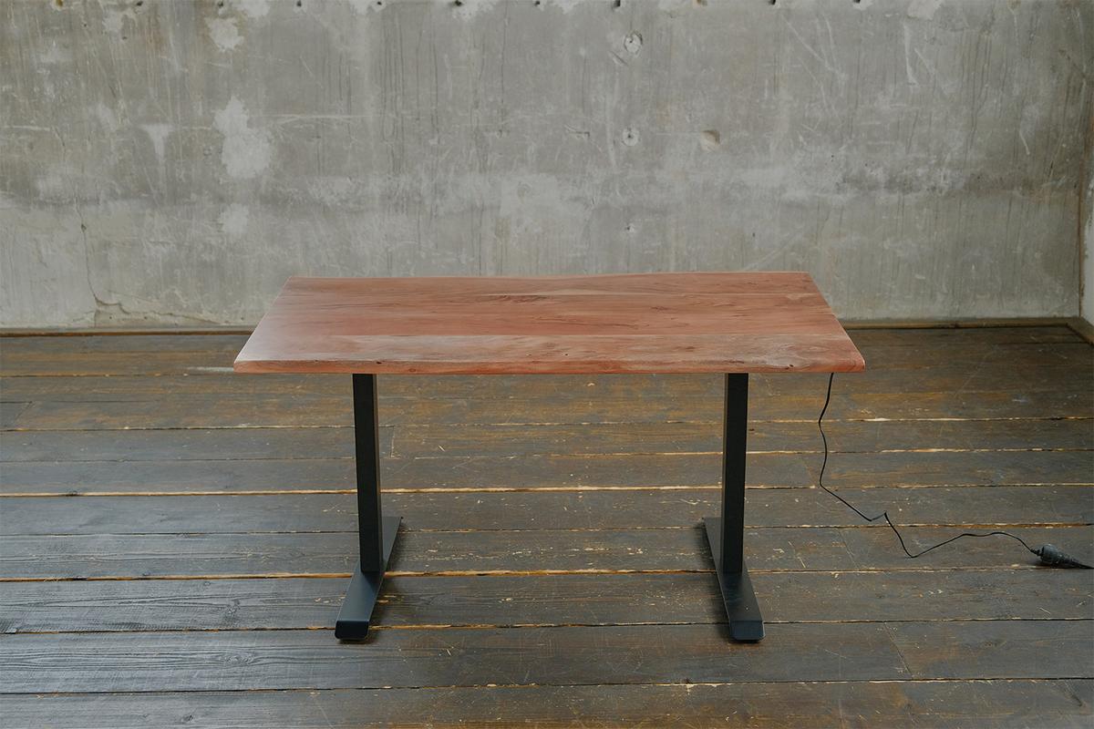 SCHREIBTISCH LORA elektrisch höhenverstellbar Nussbaum Dekor Akazie - Nussbaumfarben/Schwarz, Holz (90/180/72cm) - KAWOLA