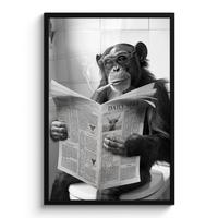 POSTER MIT RAHMENGERAHMTES BILD Affe - WC - Zeitung - Schwarz-Weiß - Humor 60x90 cm - Hellgrau, Papier (60/90cm) - MuchoWow