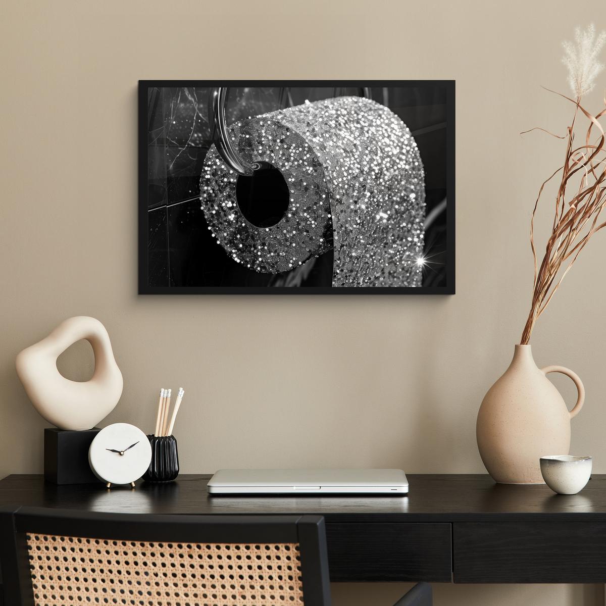 POSTER MIT RAHMENGERAHMTES BILD WC - Toilettenpapier - Schwarz und weiß - Glitter 60x40 cm - Silberfarben, Papier (60/40cm) - MuchoWow