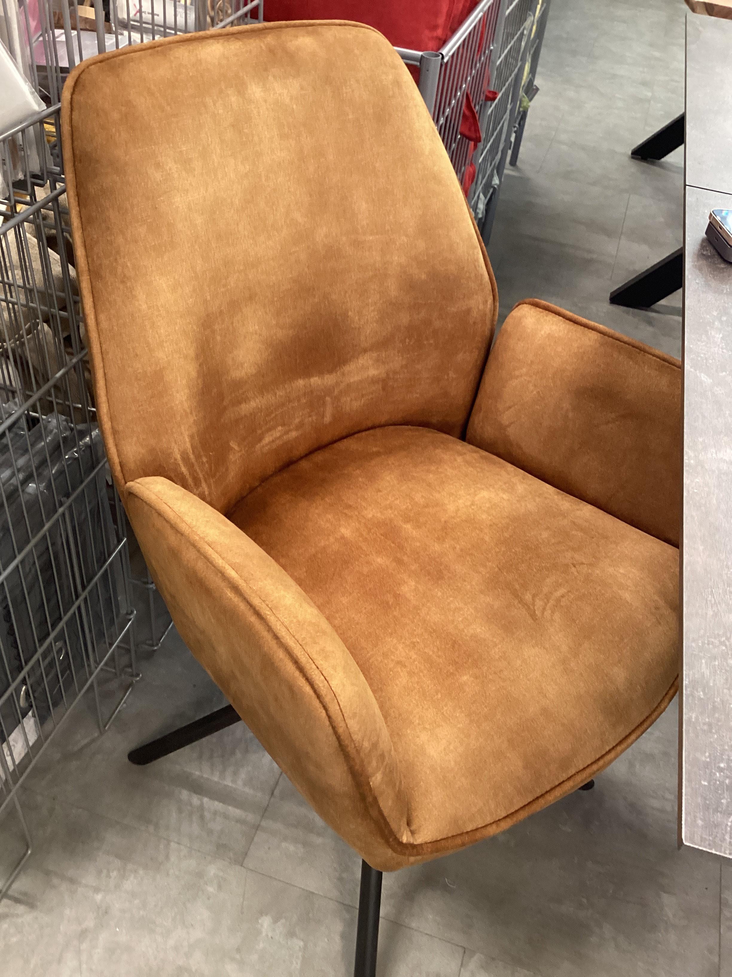 CSEPEL OUTLET KAROSSZÉK OTTAWA