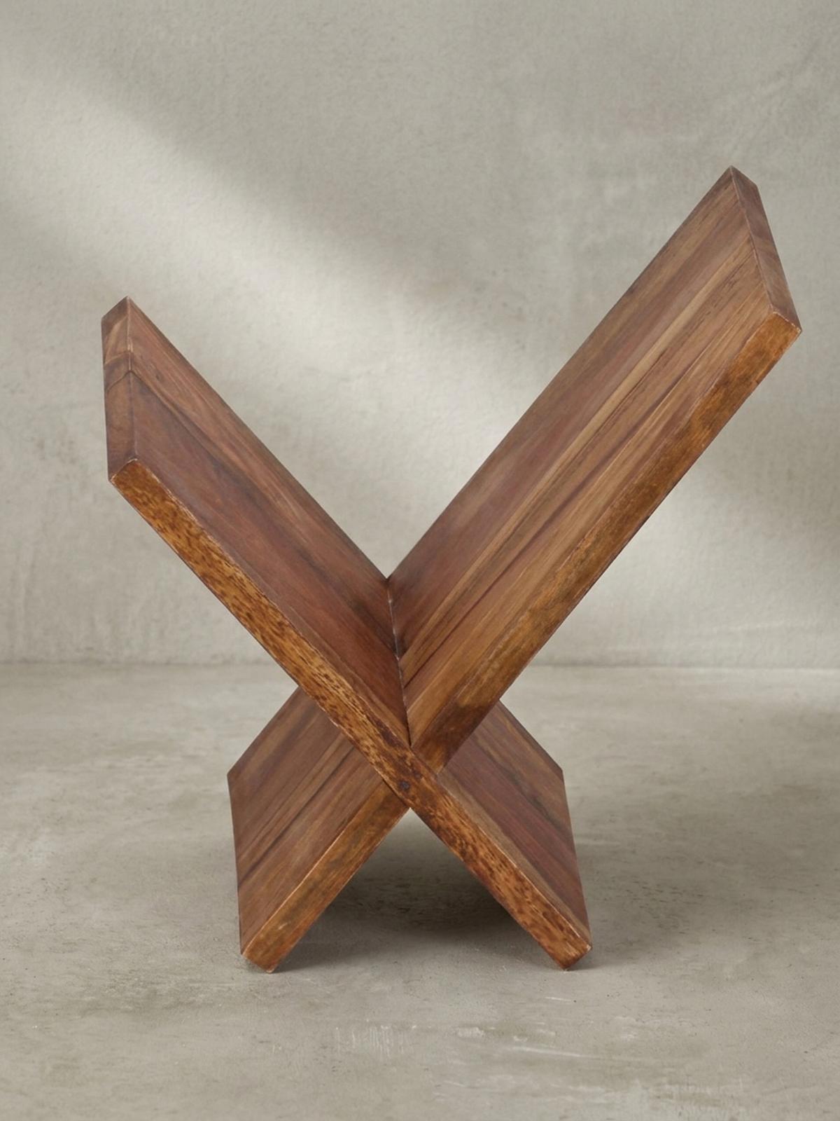 ZEITUNGSSTÄNDER Massivholz Handgefertigt X-Form, Braun 29x28x31 cm - Braun, Holz (29/31/28cm) - KADIMA DESIGN