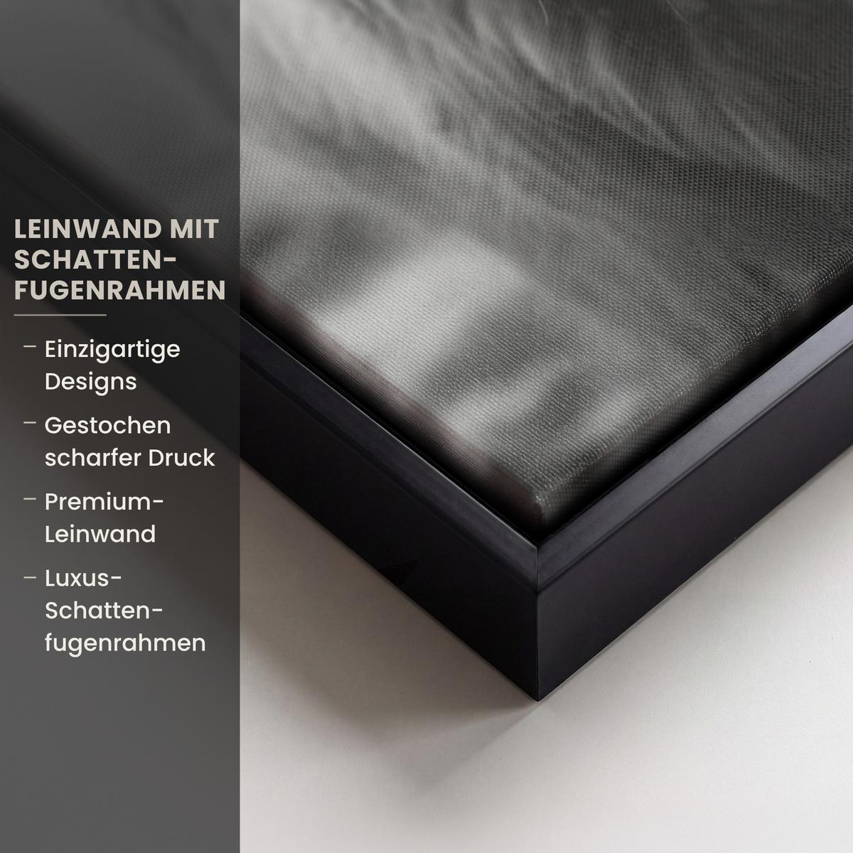 LEINWAND Bilder mit Rahmen - Schottischer Highlander - Nebel - Schwarz - Weiß - 50x70 - Grau, Textil (50/70cm) - MuchoWow