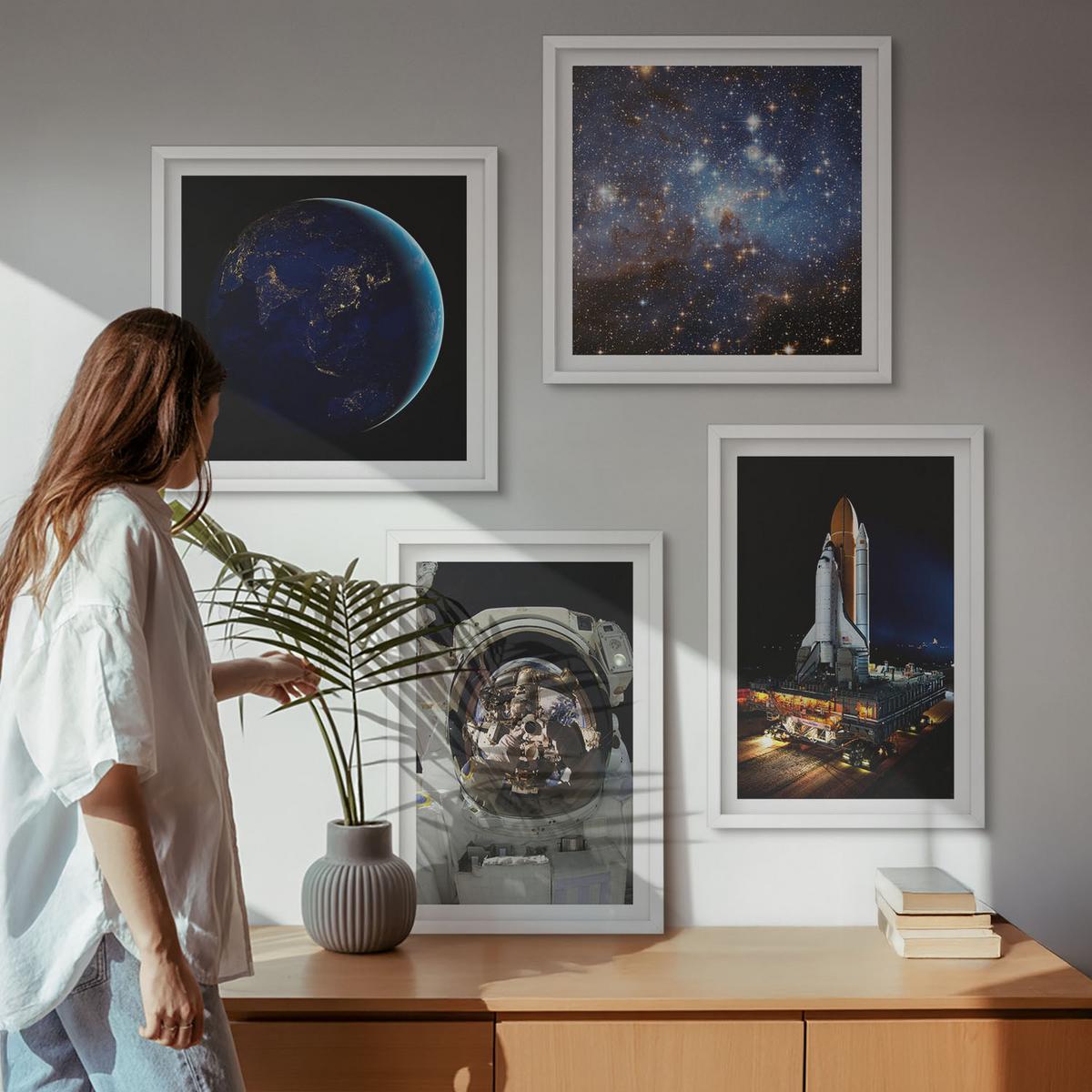 BILDER SET 4er Set - 50x50 cm & 40x60 cm Weißer Rahmen - Weltraum Erde Astronaut Rakete - Weiß, Kunststoff (50/50cm) - TULUP