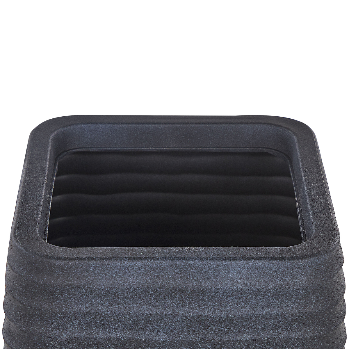 BLUMENTOPF schwarz quadratisch 50/50/49 cm Parikia - Schwarz, Naturmaterialien (49cm) - Beliani