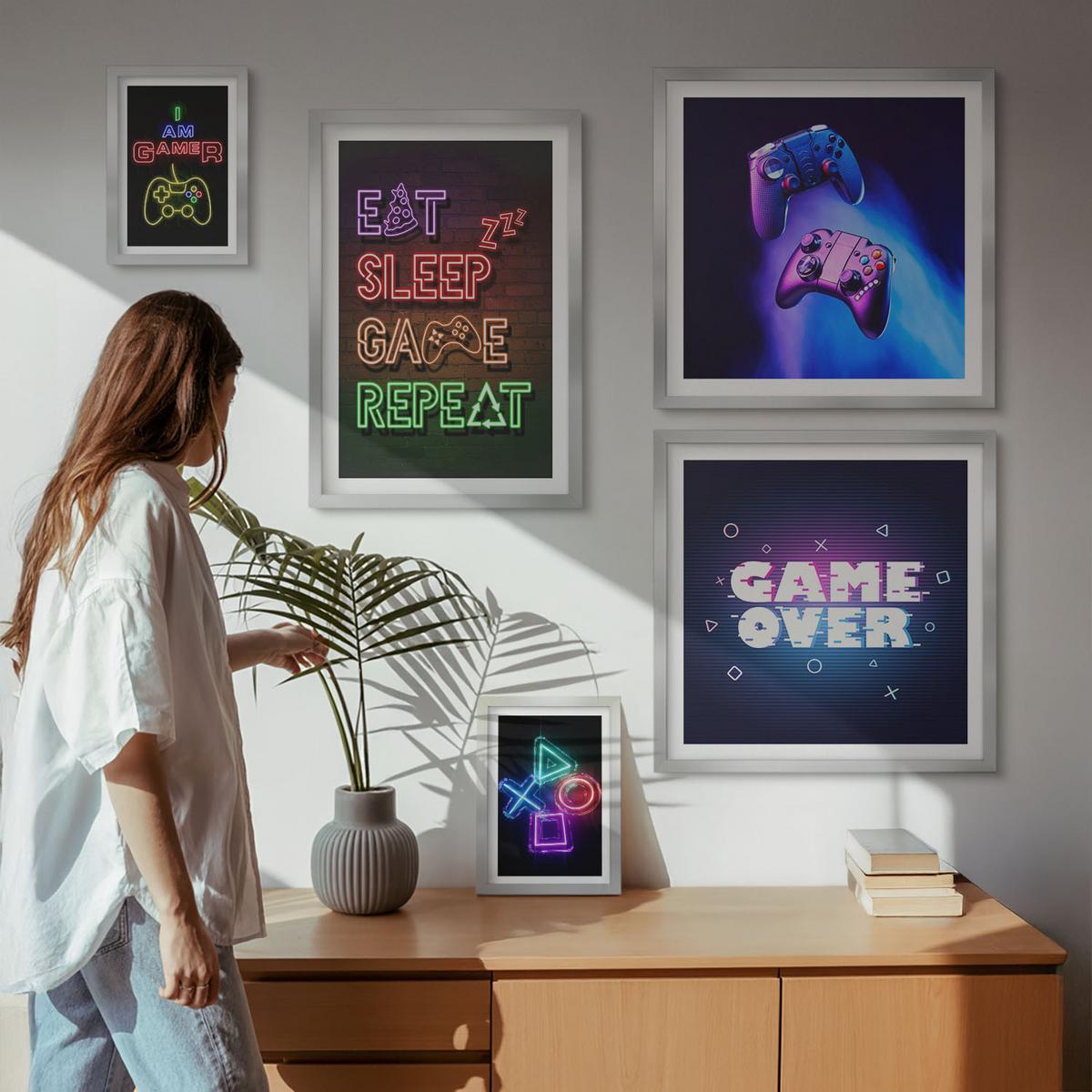 BILDER SET 5er Set - 50x50 cm & 20x30 cm & 40x60 cm Silberner Rahmen - Gamepads, Spielersymbol-Untertitel - Silberfarben, Kunststoff (40/60cm) - TULUP