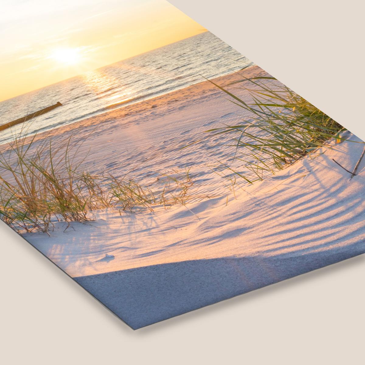 POSTER MIT RAHMENGERAHMTES BILD Strand - Sonne - Düne - Gras - Sand - Horizont 60x90 cm - Hellblau, Papier (60/90cm) - MuchoWow