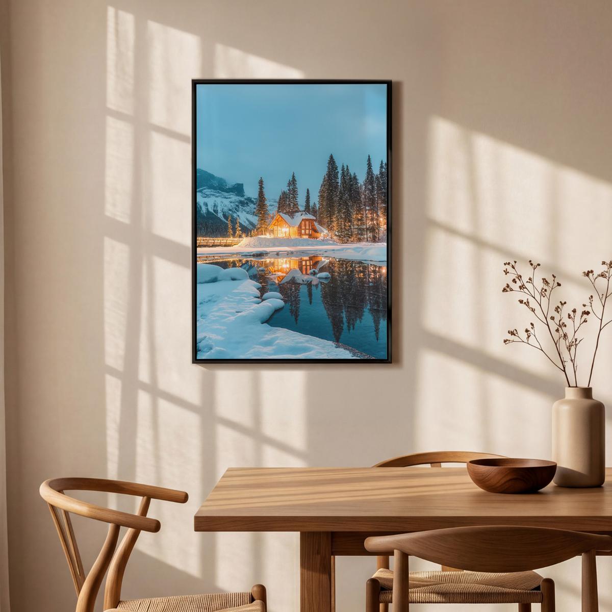 LEINWAND Bilder mit Rahmen - Winterlandschaft - Natur - Haus - Berge - Schnee - 60x90 - Hellblau, Textil (60/90cm) - MuchoWow