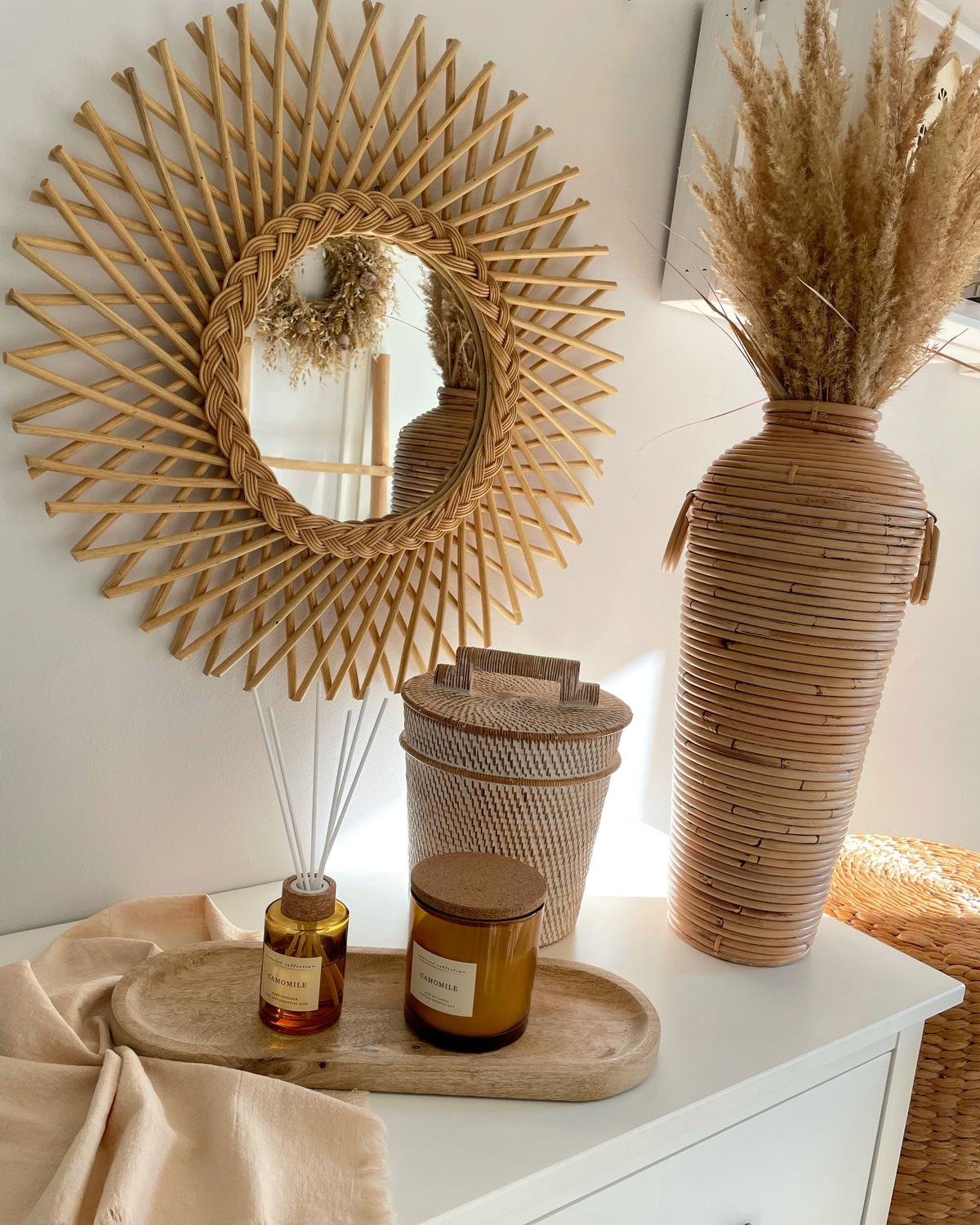 WANDSPIEGEL Rattan natürlich Sonnenform 60 cm Tagolu - Beige/Naturfarben, Naturmaterialien (60/60/1cm) - Beliani