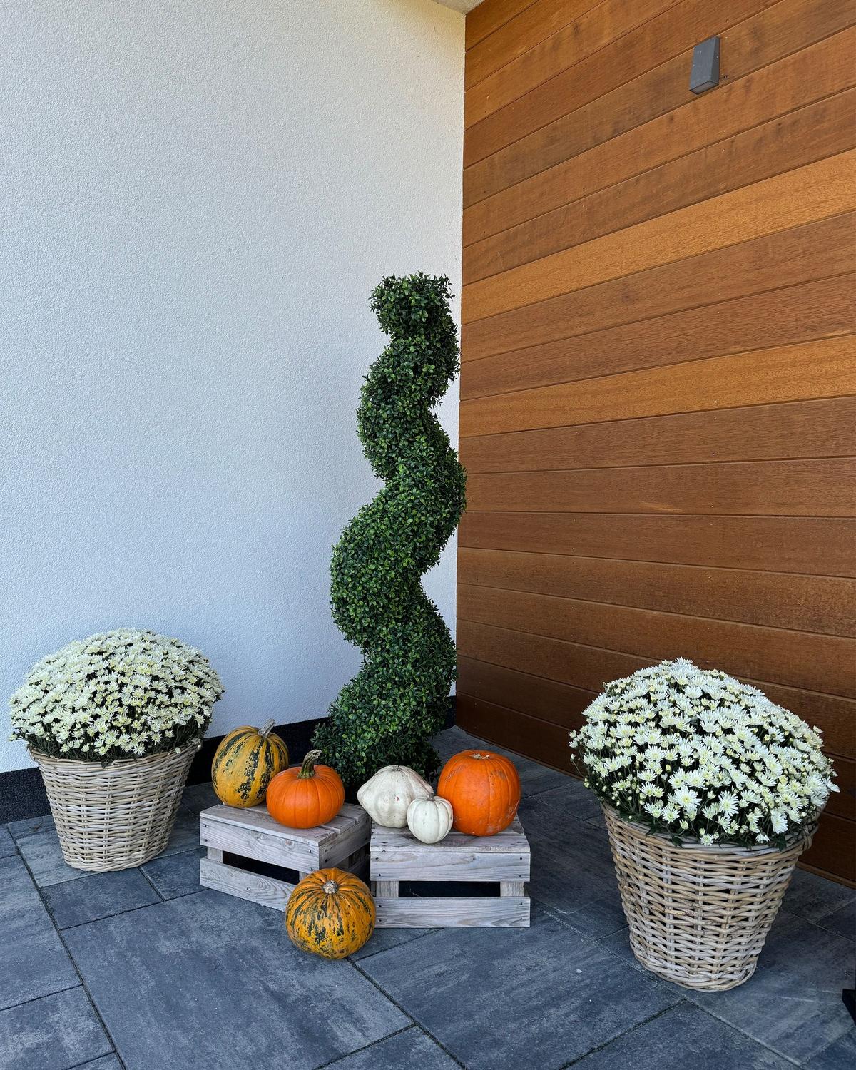 KUNSTPFLANZE im Blumentopf 158 cm Grün/Schwarz Buxus Spiral Tree - Schwarz/Grün, Kunststoff (158cm) - Beliani